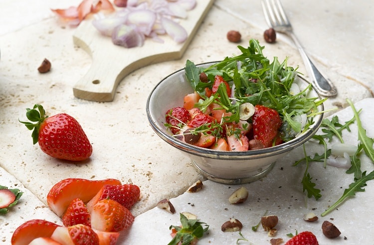 Erdbeeren und Ruccola